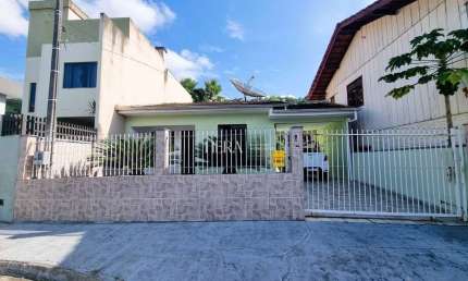 Casa com 3 quartos à venda na Bela Vista, Gaspar , 96 m2 por R$ 450.000
