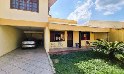 Casa com 5 quartos à venda no Valparaíso, Blumenau  por R$ 940.000