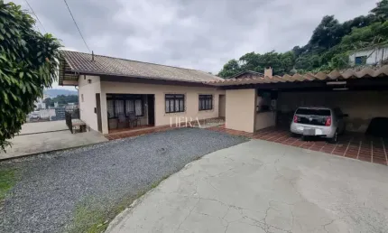 Casa com 3 quartos à venda no Garcia, Blumenau , 150 m2 por R$ 590.000