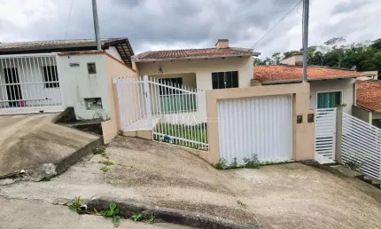 Casa com 3 quartos à venda na Escola Agrícola, Blumenau , 103 m2 por R$ 425.000