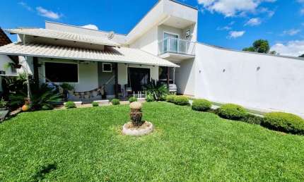Casa com 6 quartos à venda no Estrada das Areias, Indaial , 240 m2 por R$ 790.000