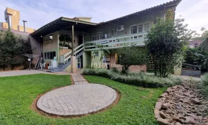 Casa com 5 quartos à venda no Velha, Blumenau , 180 m2 por R$ 790.000