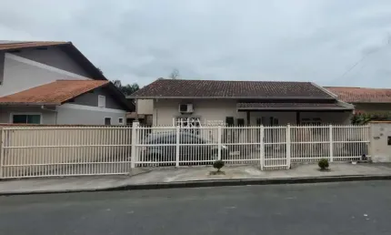 Casa com 3 quartos à venda no Salto Weissbach, Blumenau , 92 m2 por R$ 580.000