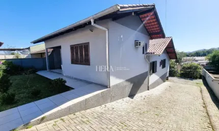 Casa com 3 quartos à venda no Itoupava Norte, Blumenau , 135 m2 por R$ 735.000