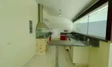 Casa para alugar no Jardim Alvinópolis em Atibaia com 3 dormitórios
