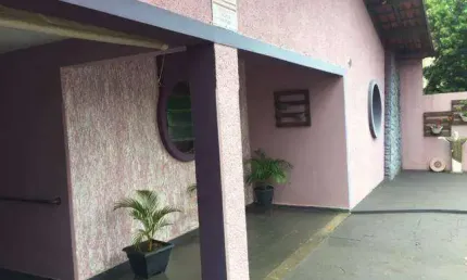 Casa com 3 quartos à venda no São Benedito, Uberaba 