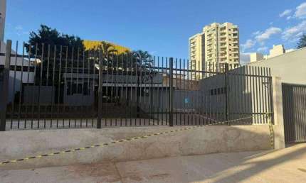 Ponto para alugar, 267 m² por R$ 5.158,30/mês - Mercês - Uberaba/MG
