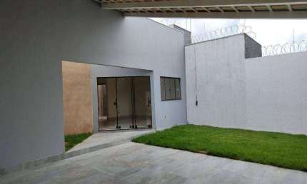 Casa com 3 quartos à venda no Parque das Laranjeiras, Uberaba 