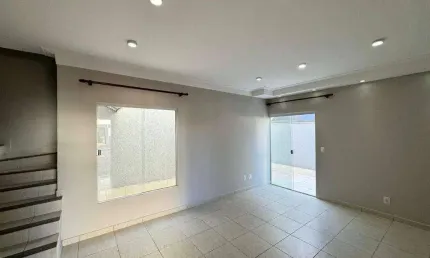 Sobrado à venda por R$ 650.000,00 - Mercês - Uberaba/MG