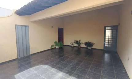 Casa com 3 dormitórios à venda, 230 m² por R$ 450.000,00 - Nossa Senhora da Abadia - Uberaba/MG