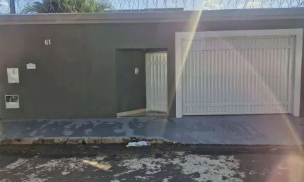 Casa com 3 dormitórios, 200 m² - venda por R$ 700.000,00 ou aluguel por R$ 4.343,00/mês - Nossa Senhora da Abadia - Uberaba/MG