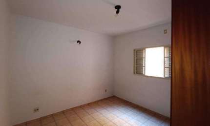 Apartamento com 1 dormitório para alugar, 49 m² por R$ 936,21/mês - Universitário - Uberaba/MG
