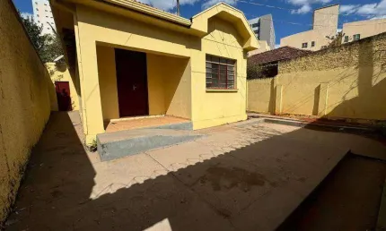 Casa com 3 quartos à venda no Mercês, Uberaba 