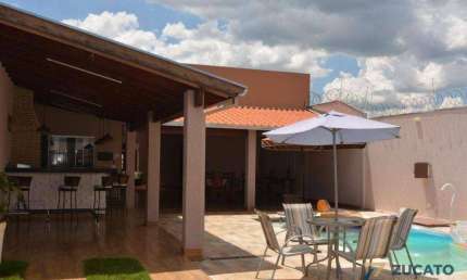CASA DE FESTA com 3 dormitórios à venda, 173 m² por R$ 650.000 - Laranjeiras - Uberaba/MG