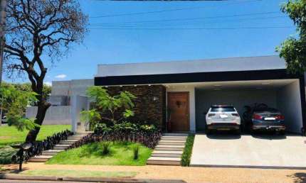 Casa DAMHA ll à venda, 260 m² por R$ 2.350.000 - Recreio dos Bandeirantes - Uberaba/MG