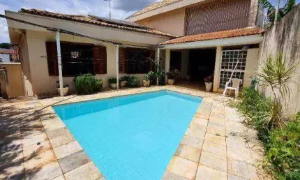 Casa com 3 dormitórios à venda, 420 m² por R$ 1.250.000,00 - Boa Vista - Uberaba/MG