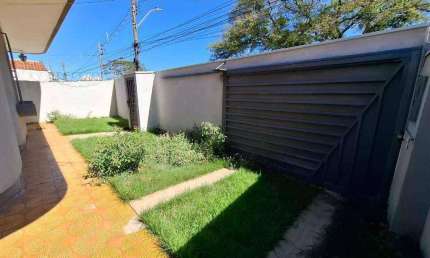 Casa com 3 dormitórios, 247 m² - venda por R$ 850.000,00 ou aluguel por R$ 3.642,20/mês - Santa Marta - Uberaba/MG