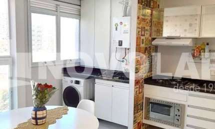 Apartamento na Santa Teresinha, com 2 dormitórios e 1 suíte