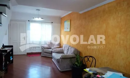 Sobrado em Condomínio Fechado na Vila Caraguatá, 3 dormitórios sendo 1 suíte, 2 vagas.