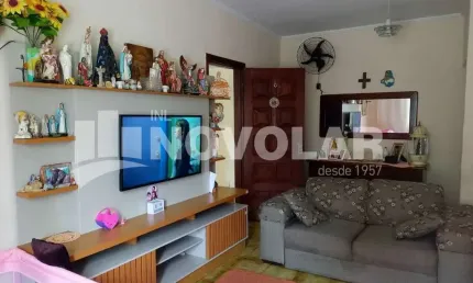 Casa Assobradada com 4 dormitórios sendo  2 suítes e  4 vagas na Vila Maria