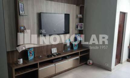CASA ASSOBRADADA COM 177 METROS QUADRADOS DE ÁREA TOTAL, VILA MEDEIROS