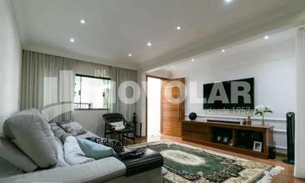 Descubra o Conforto e Elegância na Vila Formosa! Sobrado com 3 Dormitórios, Adega, Closet, e 4 Vagas