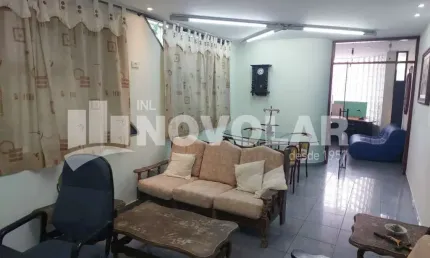 Sobrado 4 suítes sendo uma máster, 6 banheiros, 2 vagas