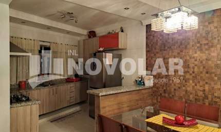 Casa Térrea na Vila Maria - 3 Dormitórios, Suíte, Churrasqueira e Vagas para 4 Veículos