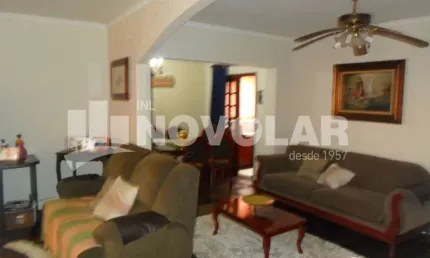 Sobrado Próximo à Engenheiro Caetano Alvares com 3 dormitórios e garagem para 6 autos!