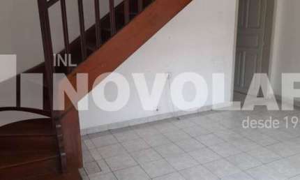 Sobrado com 74 metros quadrados de área construída na Vila Maria