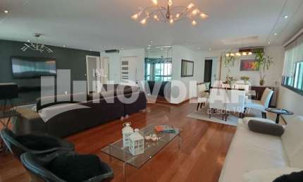 Apartamento com 4 quartos para alugar na Aclimação, São Paulo 