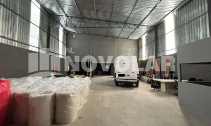 Galpão 600M2, PD 7metros no  Jardim São Jorge na Cidade de ARUJÁ.