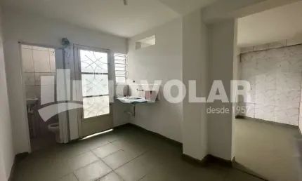 Casa térrea para locação na parada inglesa com 1 dormitório.