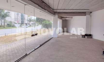 Loja no Imirim com 447 m². Recuo frontal com 6 vagas. Para Locação, Agende sua Visita!