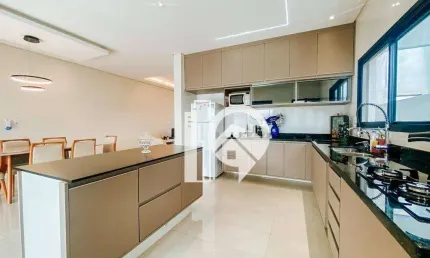Casa com 3 dormitórios à venda,192 m² - Jd Jacinto-Jacareí/SP