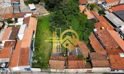 Terreno à venda na Rua Santa Helena, São João, Jacareí