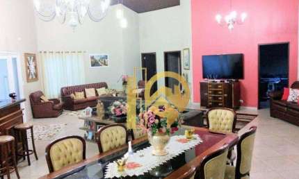 Casa com 4 dormitórios à venda, 378 m² - Santa Branca/SP