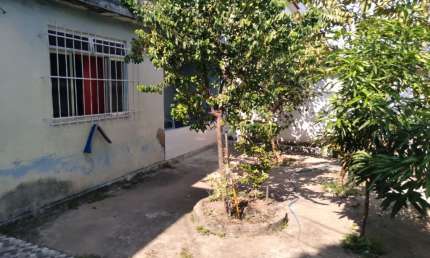 Casa à venda na Rua Escorpião, 30, Parque Engenho Pequeno, Nova Iguaçu