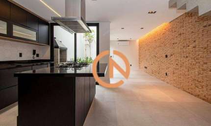 Casa de Vila Totalmente Reformada na Vila Nova Conceição