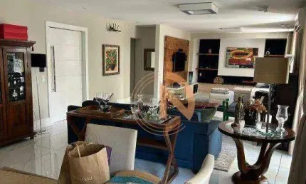 Apartamento mobiliado com 4 dormitórios, sendo 4 suítes, 6 banheiros, 4 vagas de garagem