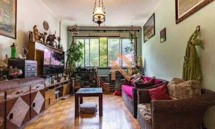 Apartamento reformado venda no Jardim Europa com 2 quartos, 1 banheiro, 1 sala, 1 vaga