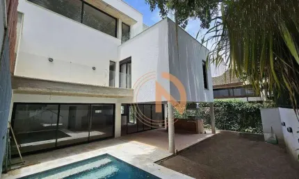 Casa Nova e Exclusiva no Litoral – Barra do Una, São Sebastião