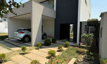 Casa de alto padrão semi mobiliada no Condomínio Primor das Torres dis
