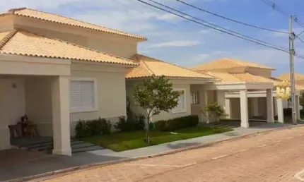 Casa Térrea com sala AMPLIADA- Cond Vista Residence