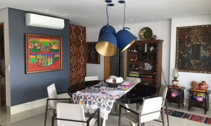 Elegância, luz natural e uma vista inesquecível no coração do Marista.  Com torre única e apenas duas unidades por andar, o residencial oferece a exclusividade que você merece