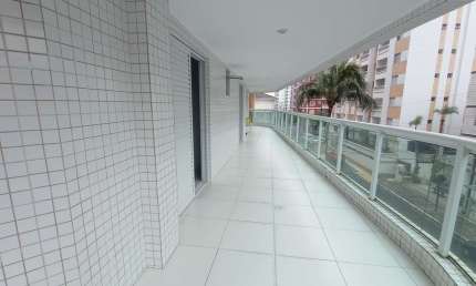 AMPLO  Apartamento a  venda com 3 suítes, sacada envolvente com vista mar, no Bairro Tupi em Praia Grande,