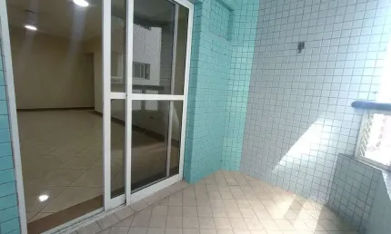Apartamento para venda possui 74 metros quadrados com 2 quartos em guilhermina - praia grande - sp