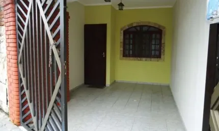 Casa tipo Sobrado 2 suítes, Lavabo, sala, cozinha, varanda, área de serviços, churrasqueira, Perto da PRAIA no Jardim Real/Imperador em Praia Grande!