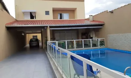 Maravilhoso Sobrado 5 dormitórios, Piscina, Área Gourmet, Canil, balneário Jequitibá em Itanhaém pertinho  de Mongaguá e  Praia Grande, 300mts do MAR!