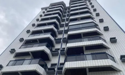 Imperdível: Apartamento de 3 dormitórios na Guilhermina, Praia Grande-SP, com 2 suítes e 117m² de área!